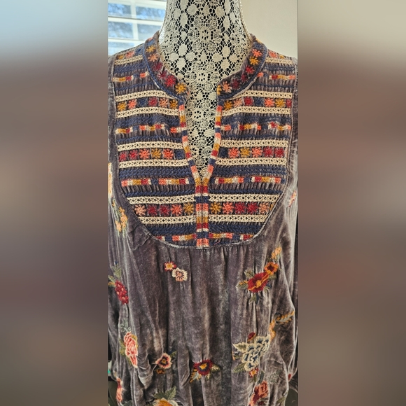 Brand New Johnny Was Velvet Sisilia Embroidered with Bell sleeves - Picture 5 of 11